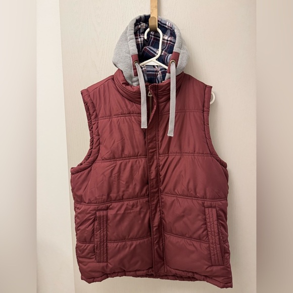 Weatherproof Other - Men’s Weatherproof Vintage Maroon Puffer Vest with Hood Sz L EUC
